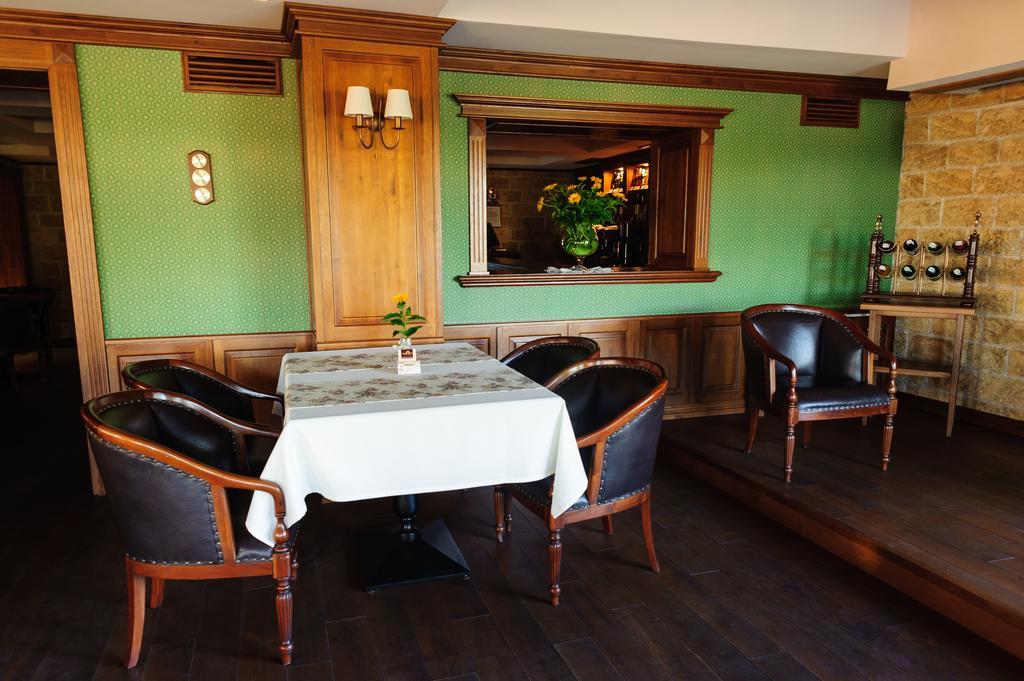 Hotel Zolota Pidkova Kozlin Bagian luar foto