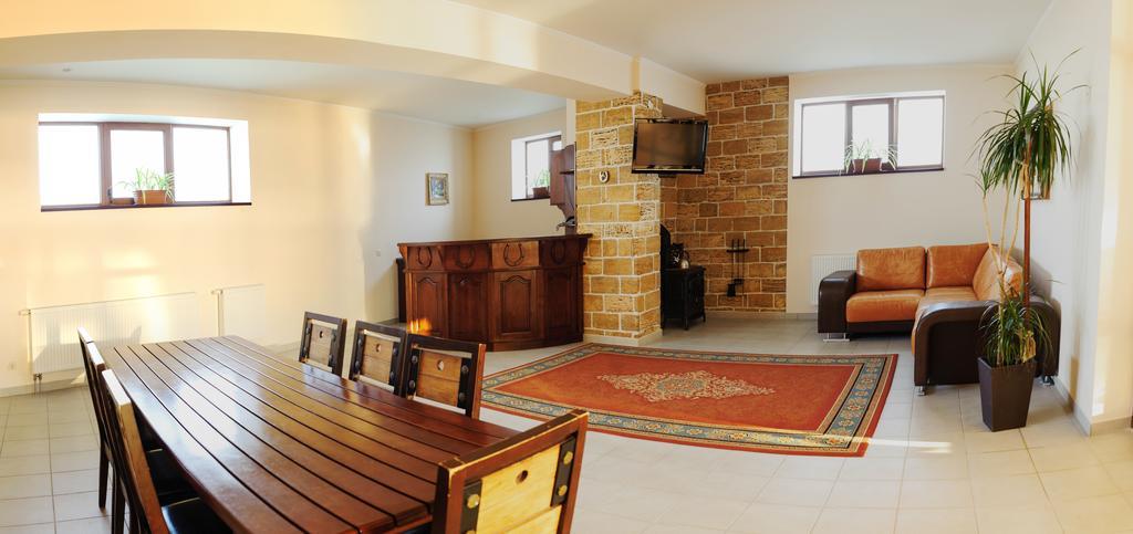 Hotel Zolota Pidkova Kozlin Bagian luar foto