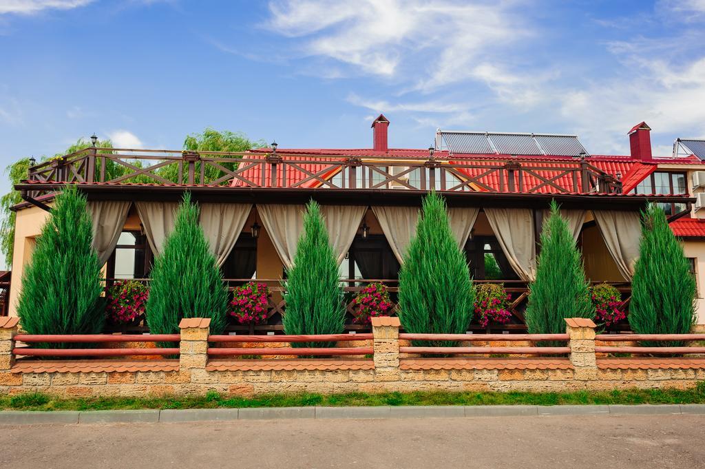 Hotel Zolota Pidkova Kozlin Bagian luar foto