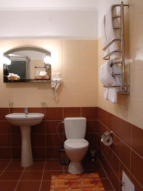 Hotel Zolota Pidkova Kozlin Ruang foto